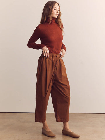 Front Pleated Drawstring Pants